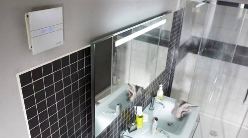 Cata E-120GTH ventilátor üveg előlappal, utószellőztető és páraérzékelő funkcióval, fehér