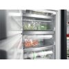 Whirlpool FAGYASZTÓSZEKRÉNY BEÉPÍTHETŐ 8 REKESZ, 210 L, NO FROST AFB 18402