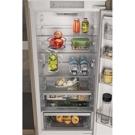 Whirlpool HŰTŐ ALULFAGYASZTÓS BEÉPÍTHETŐ WHC20D013D1