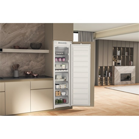 Whirlpool FAGYASZTÓSZEKRÉNY BEÉPÍTHETŐ 8 REKESZ WHSD18F013D1